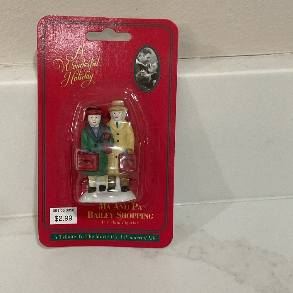 1997 It's A Wonderful Life Ma & Pa Bailey Shopping Porcelain Figurine New NIP